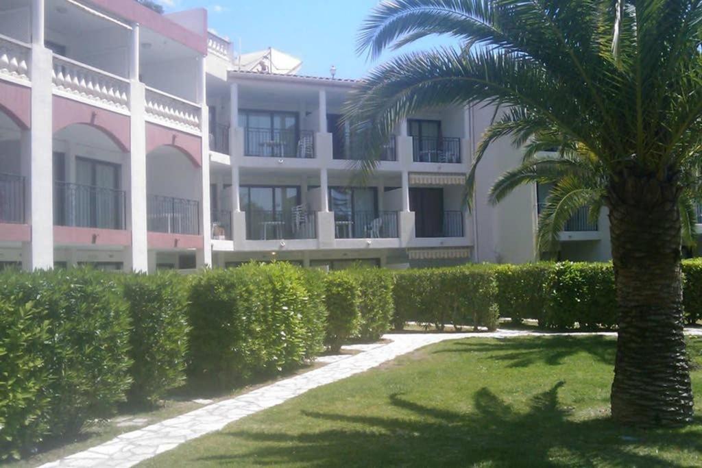 La Petite Cachette - Pool And 150M To The Beach Apartment วีลล์ฟรองซ์-ซูร์-แมร์ ภายนอก รูปภาพ