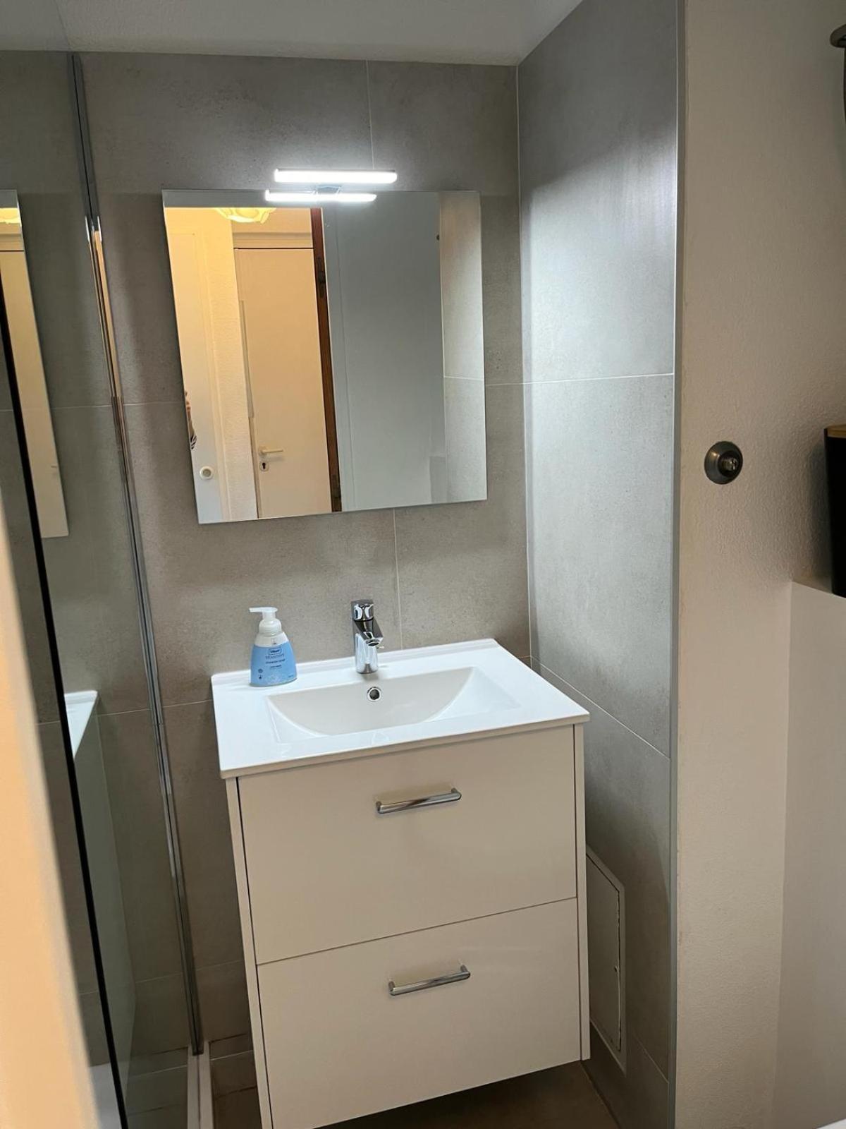 La Petite Cachette - Pool And 150M To The Beach Apartment วีลล์ฟรองซ์-ซูร์-แมร์ ภายนอก รูปภาพ